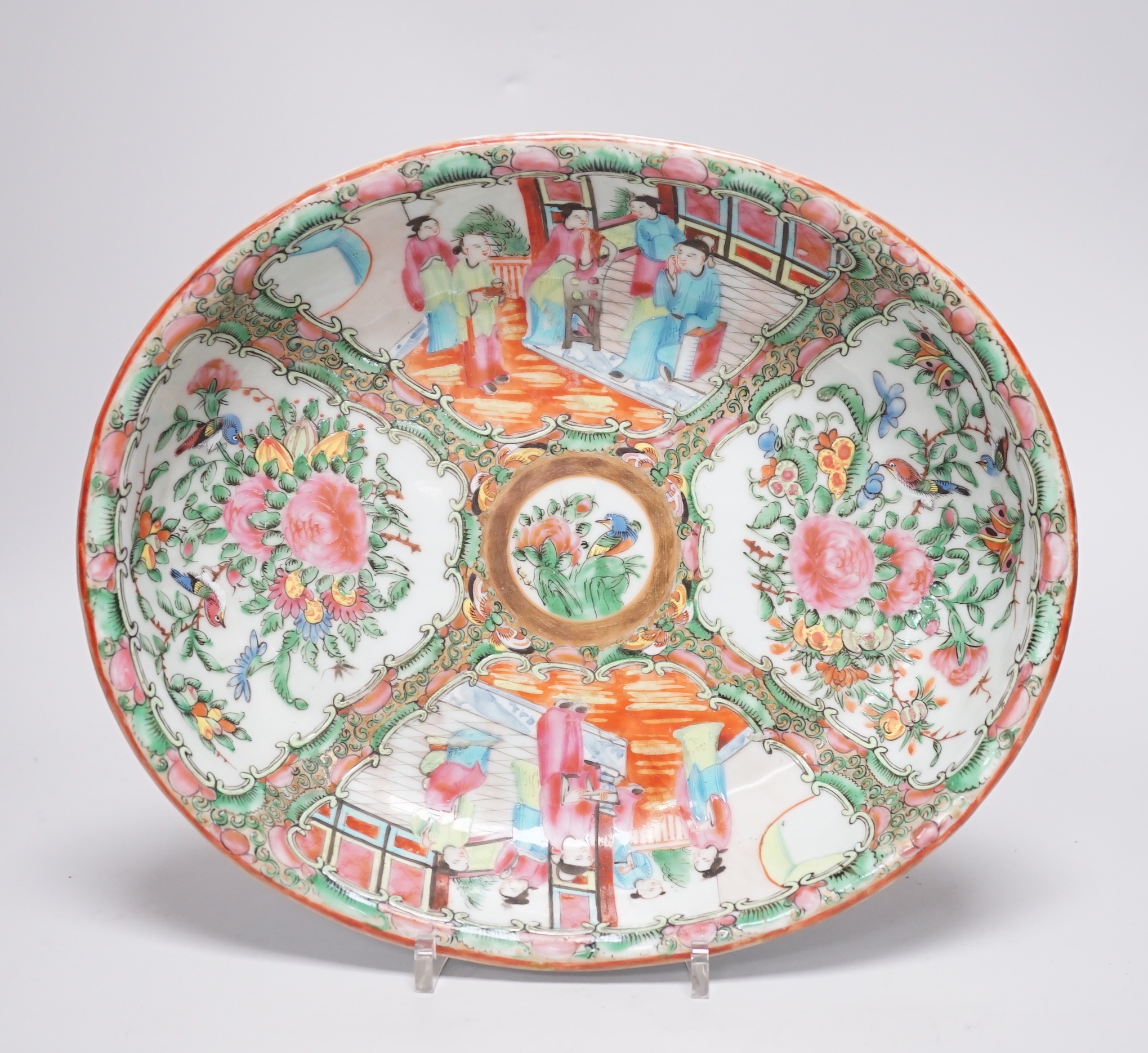 A 19th century Canton export dish, 28cm wide